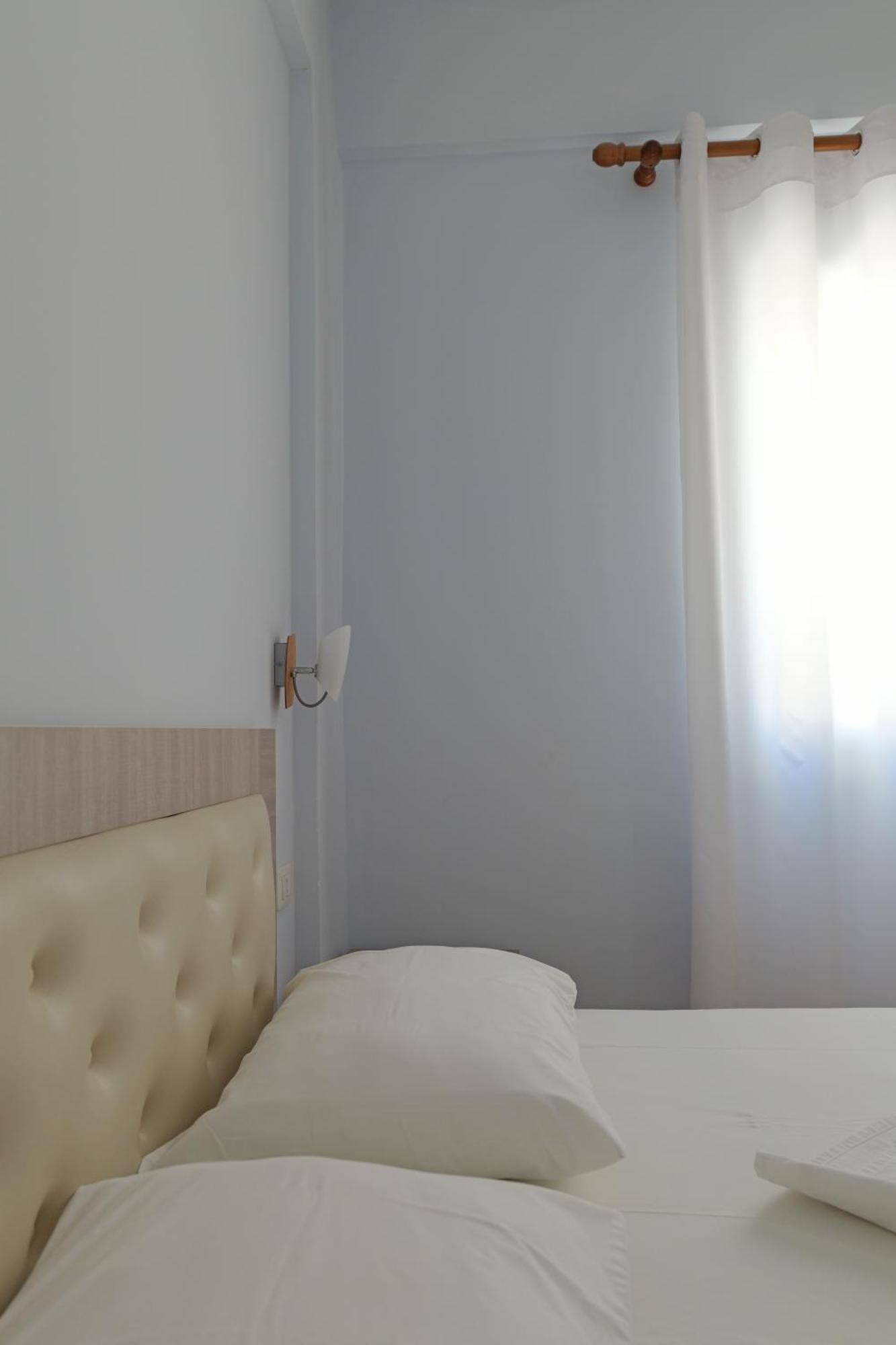 Dana Hotel Apartments Sarandë Exterior foto